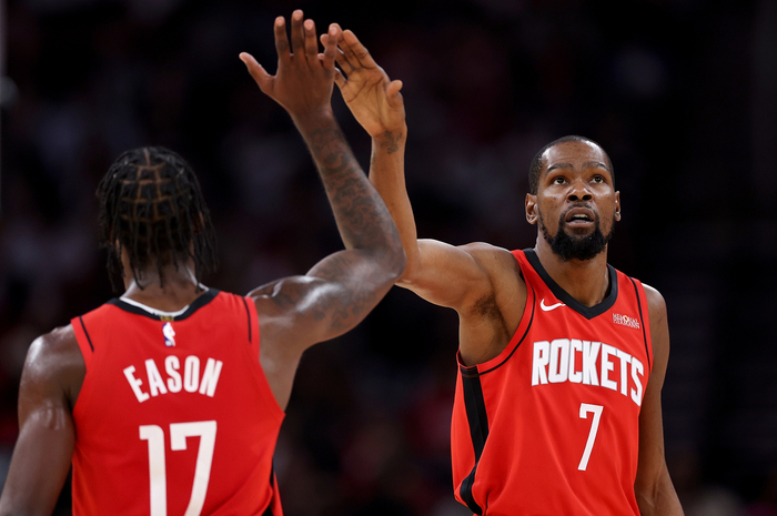 九游游戏-杜兰特全联盟最稳之一，伊森谢泼德全面回暖，乌度卡改变策略凑效|投篮|火箭|凯文·杜兰特|尼克斯|NBA常规赛_新浪新闻